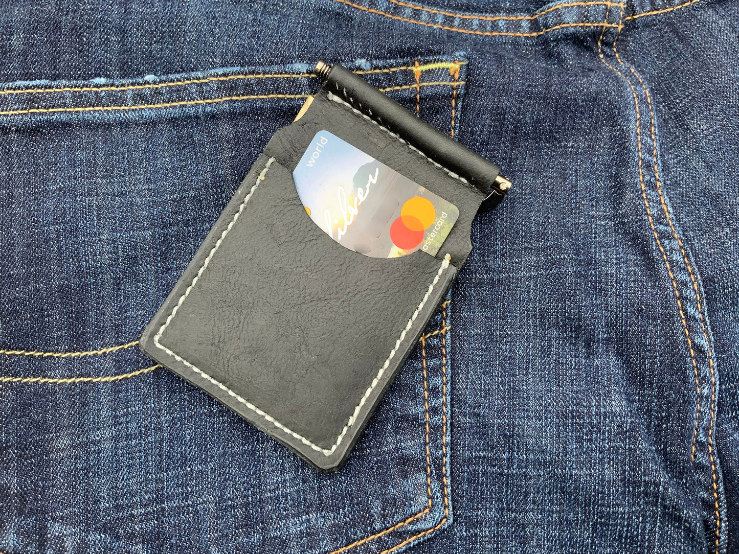 Minimalist Leather Front Pocket Wallet with Money Clip