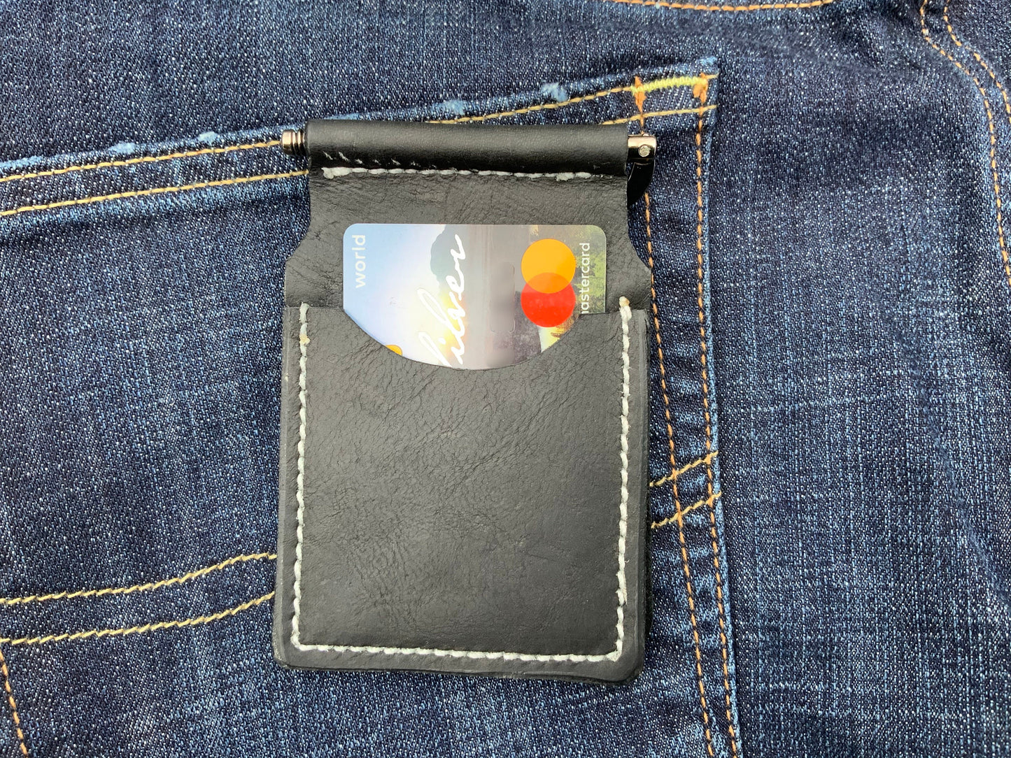 Minimalist Leather Front Pocket Wallet with Money Clip