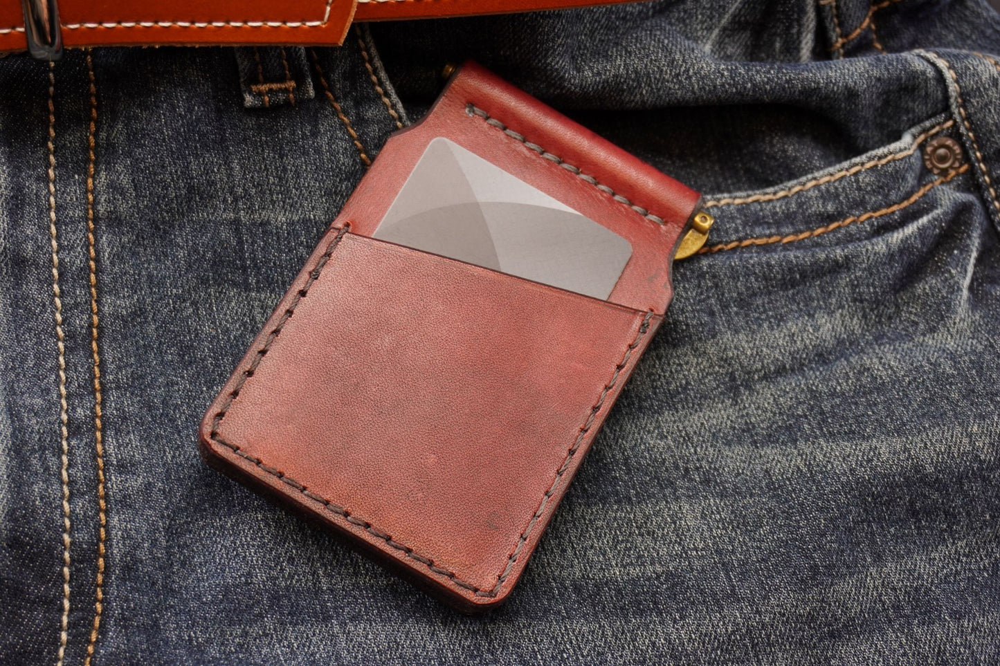 Minimalist Leather Front Pocket Wallet with Money Clip